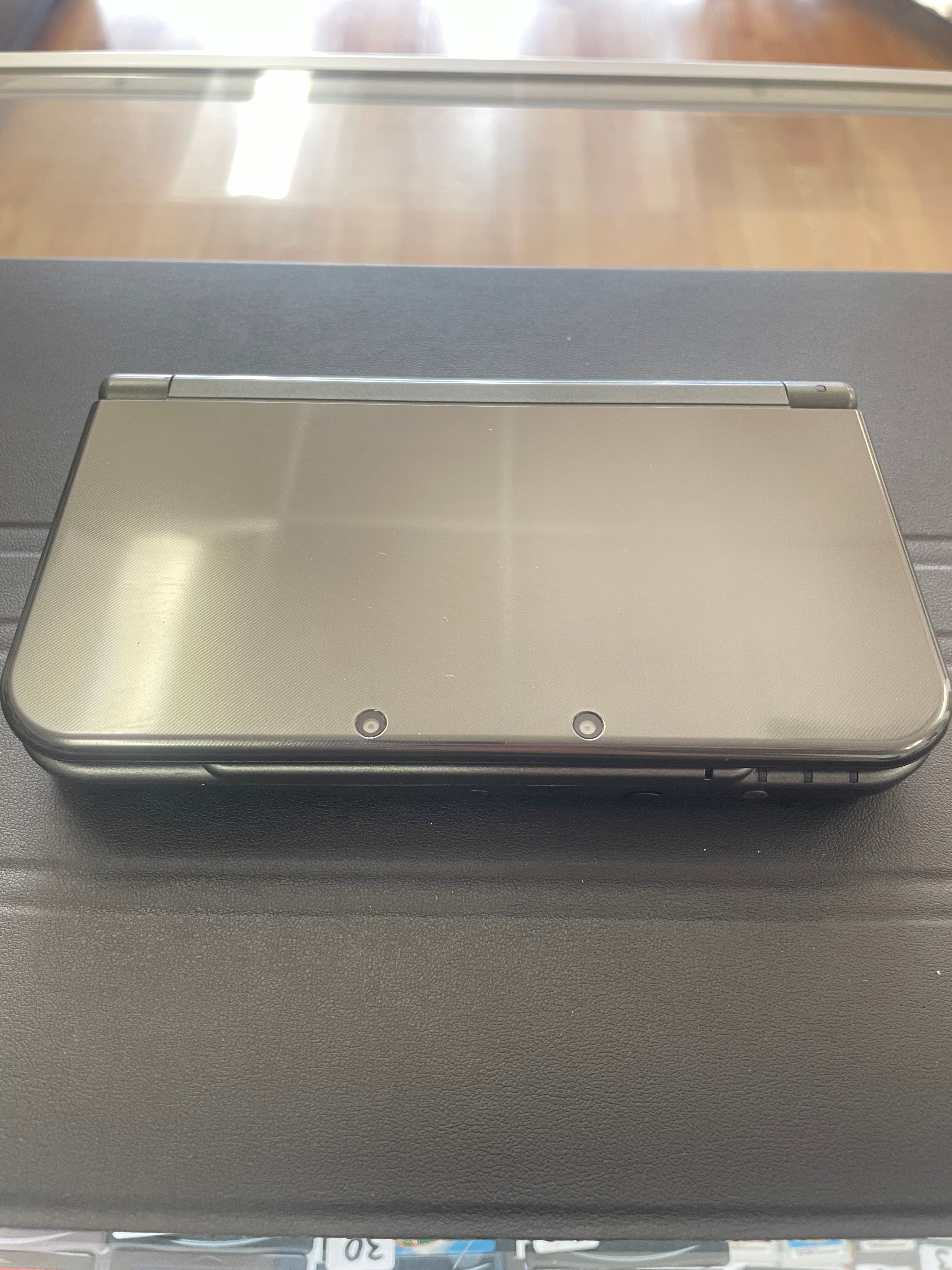 New Nintendo 3Ds XL metallic Black