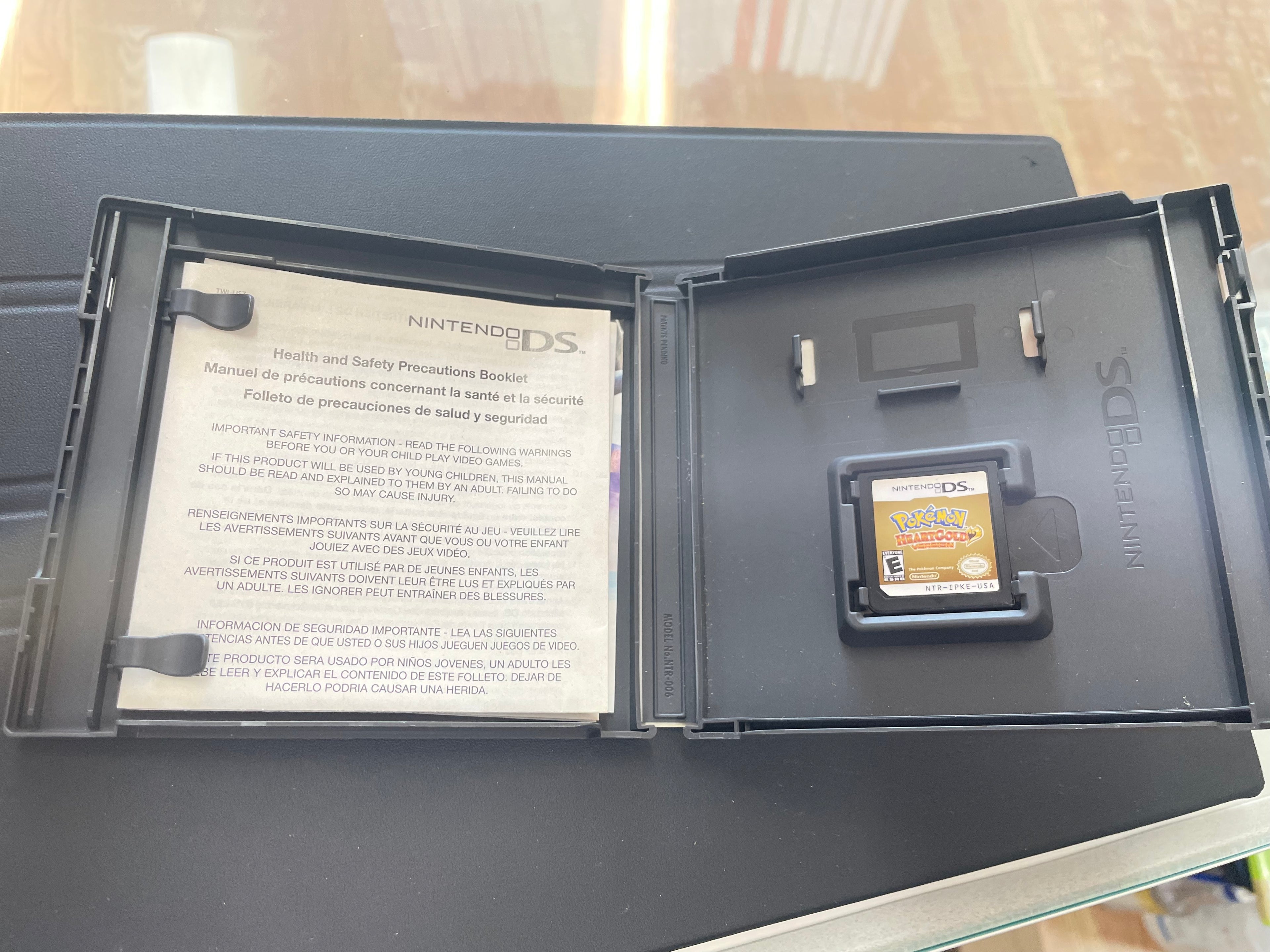 Pokemon heartgold (not for resale)