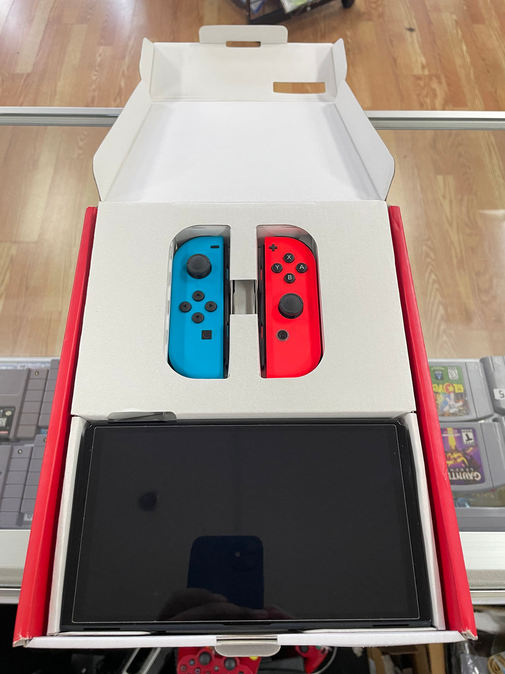 Nintendo switch Oled Neon Red And Neon Blue