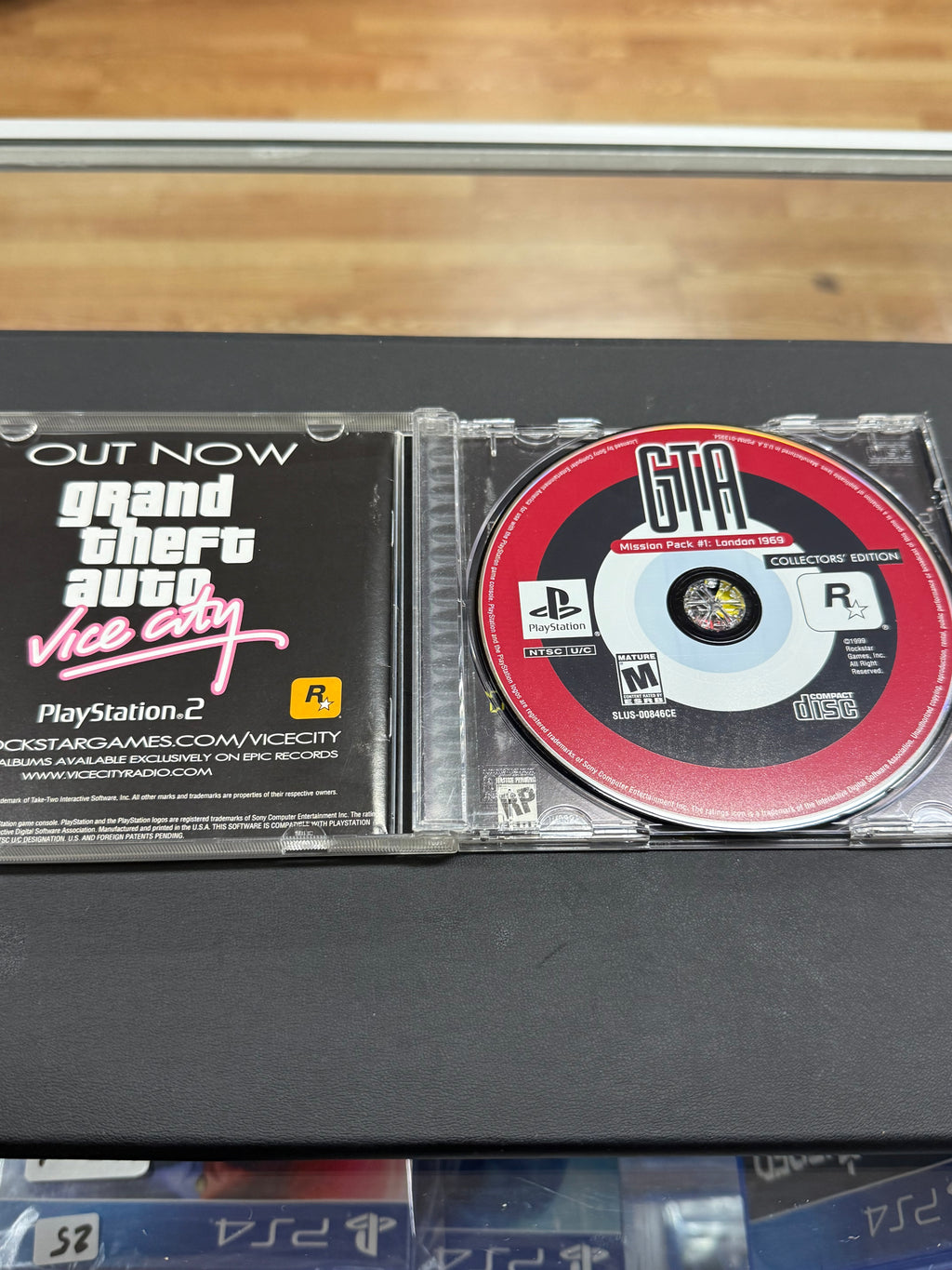 Grand Theft Auto [Collector's Edition]
