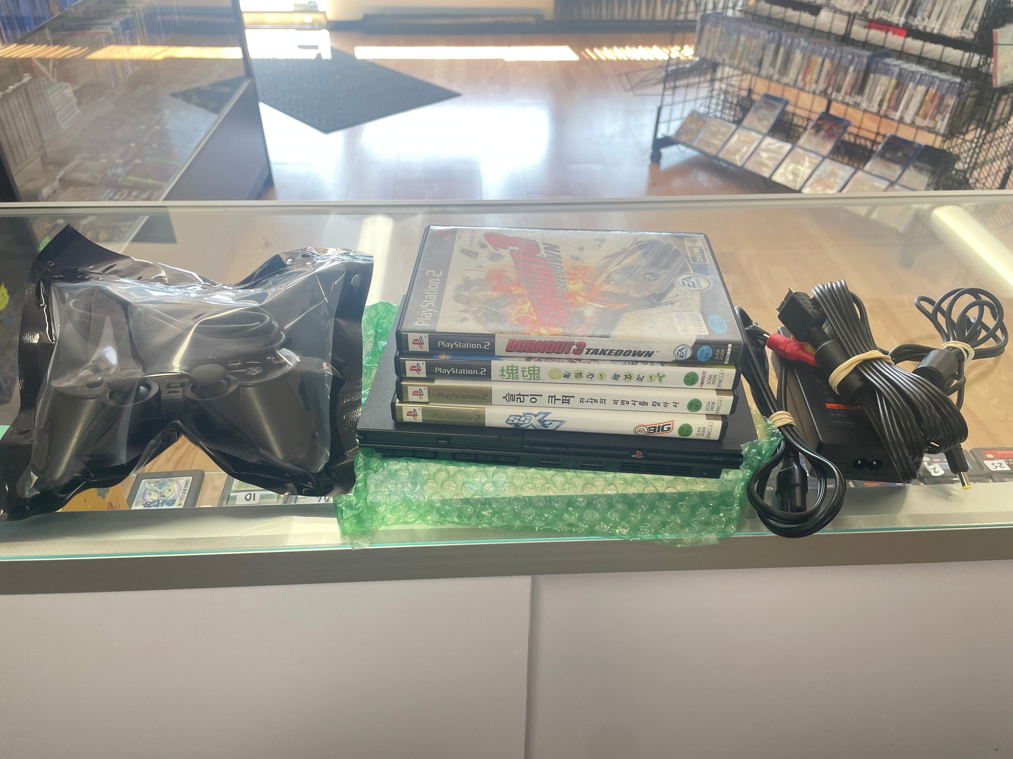 Japanese PlayStation 2 Slim Bundle