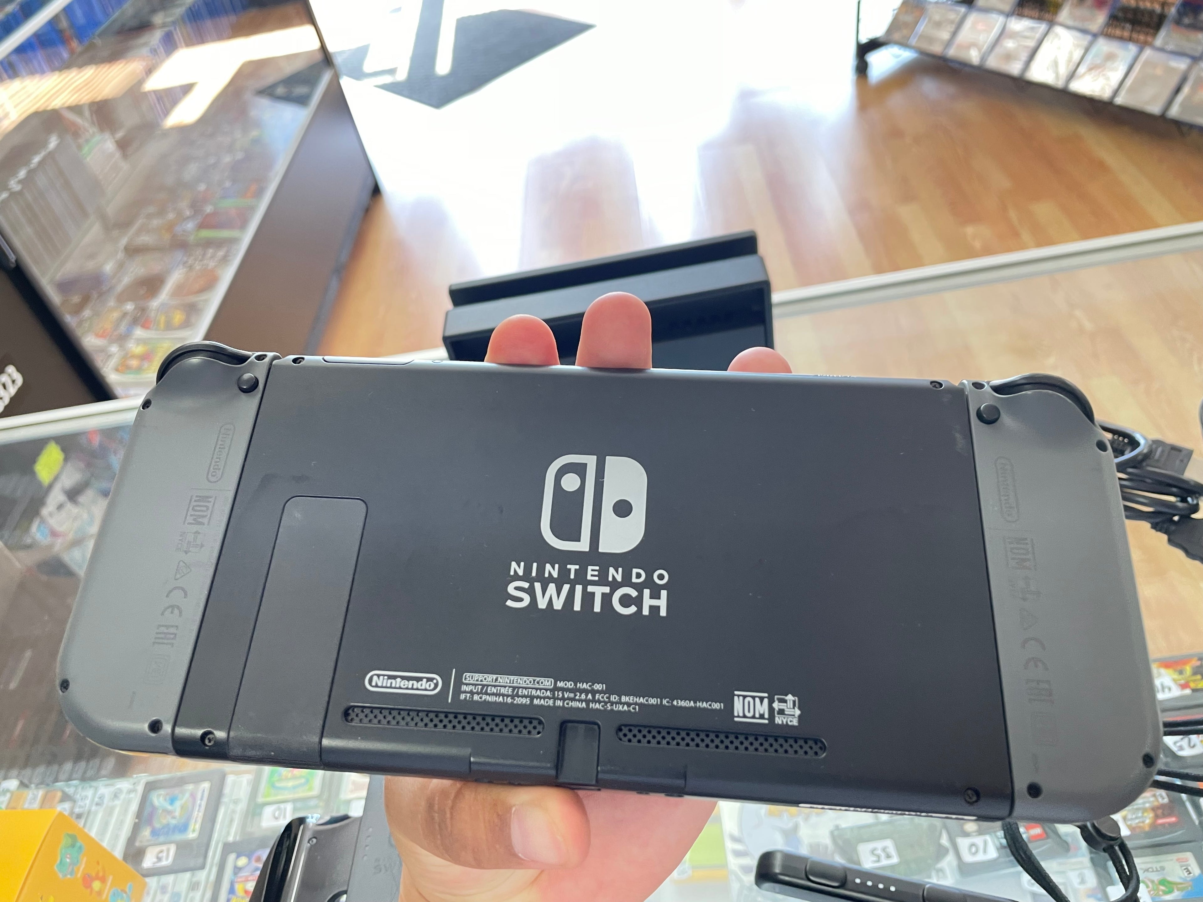 Nintendo Switch V1 - Gray