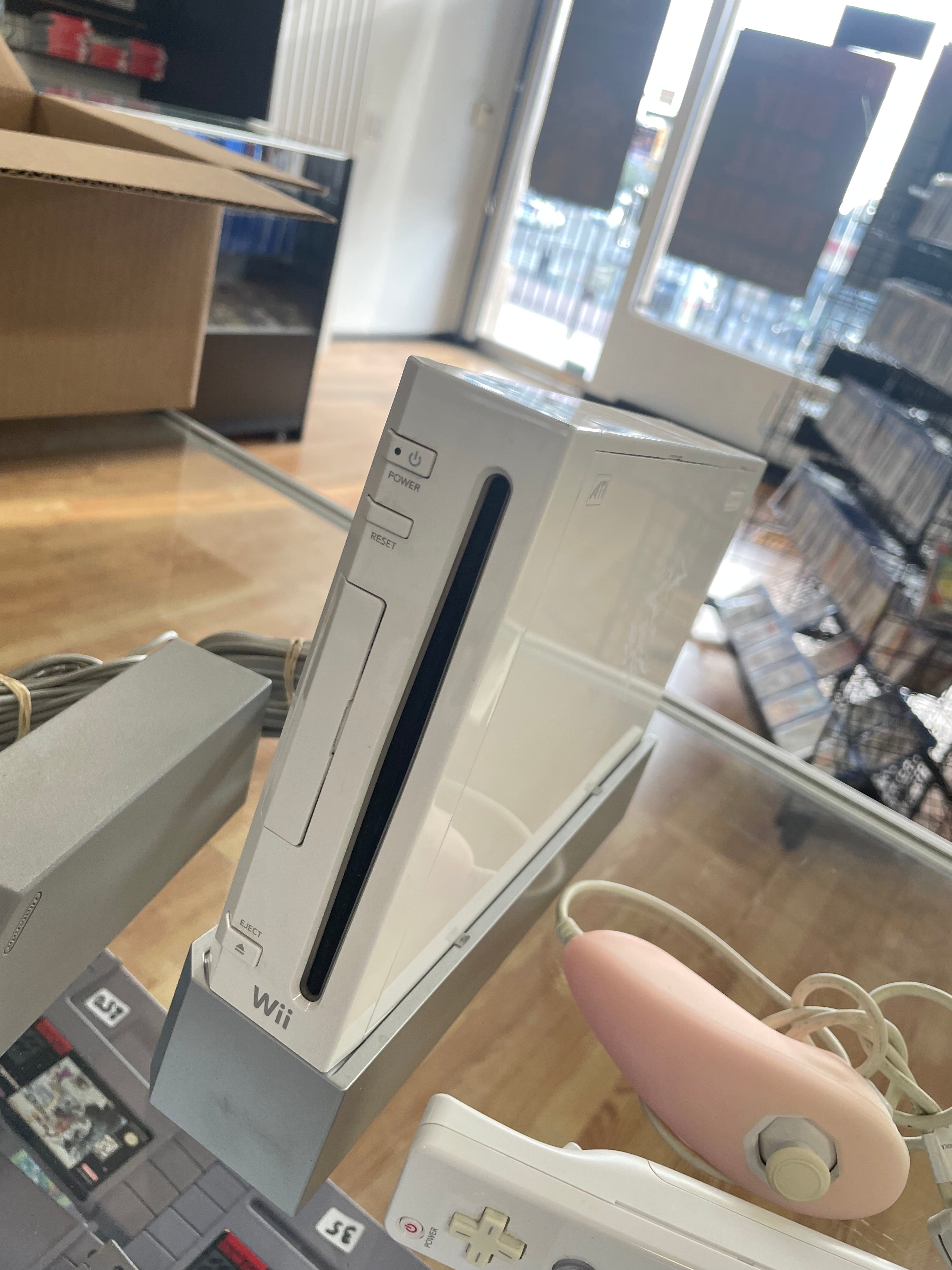Nintendo Wii - White