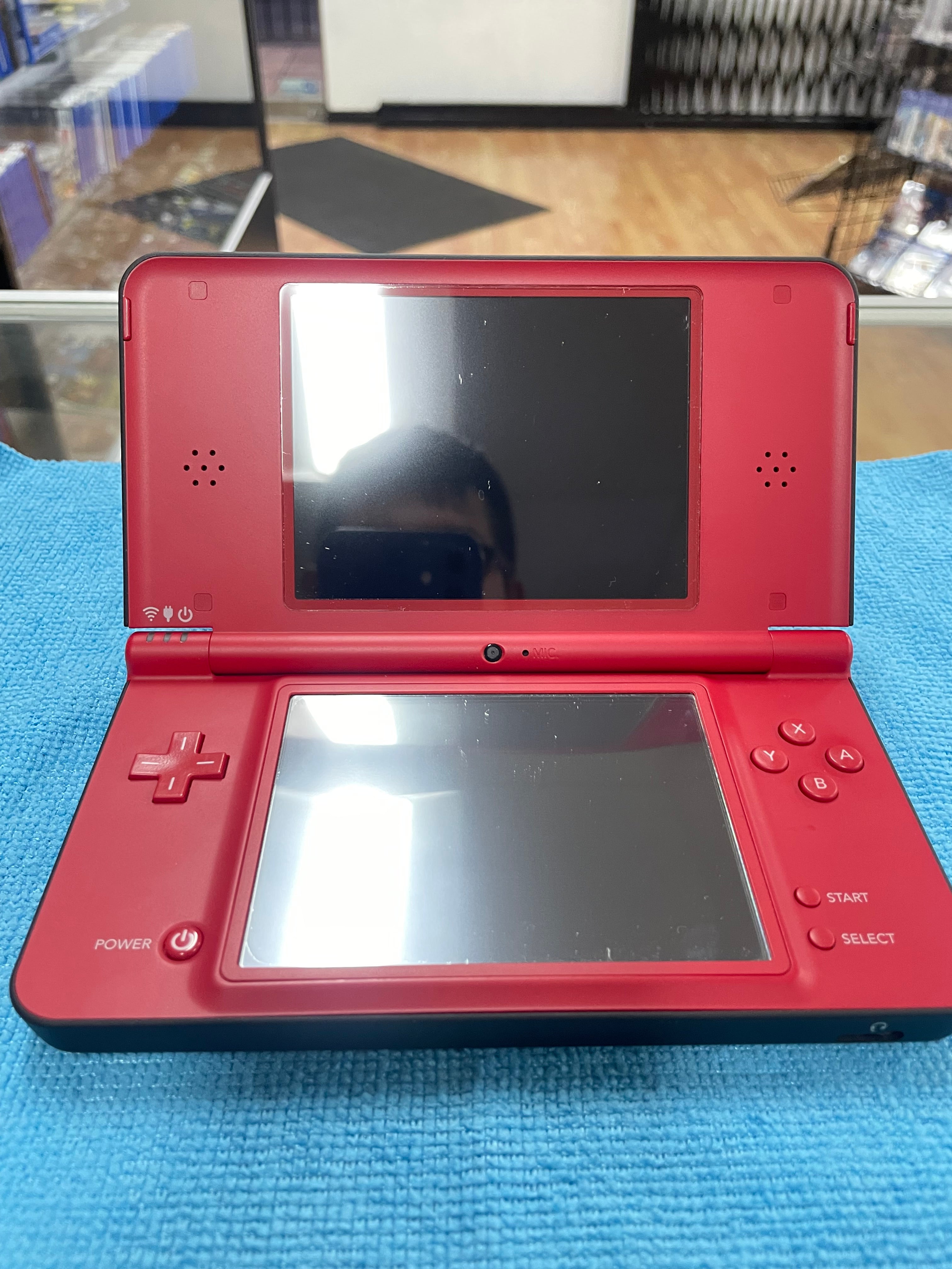 Nintendo DSI XL Super Mario Bros 25th Anniversary