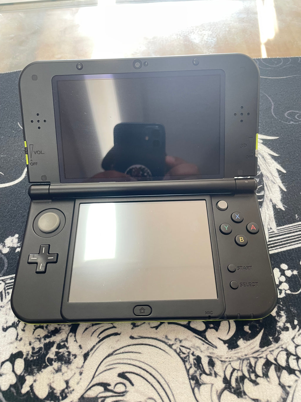 New Nintendo 3DS XL Lime Green